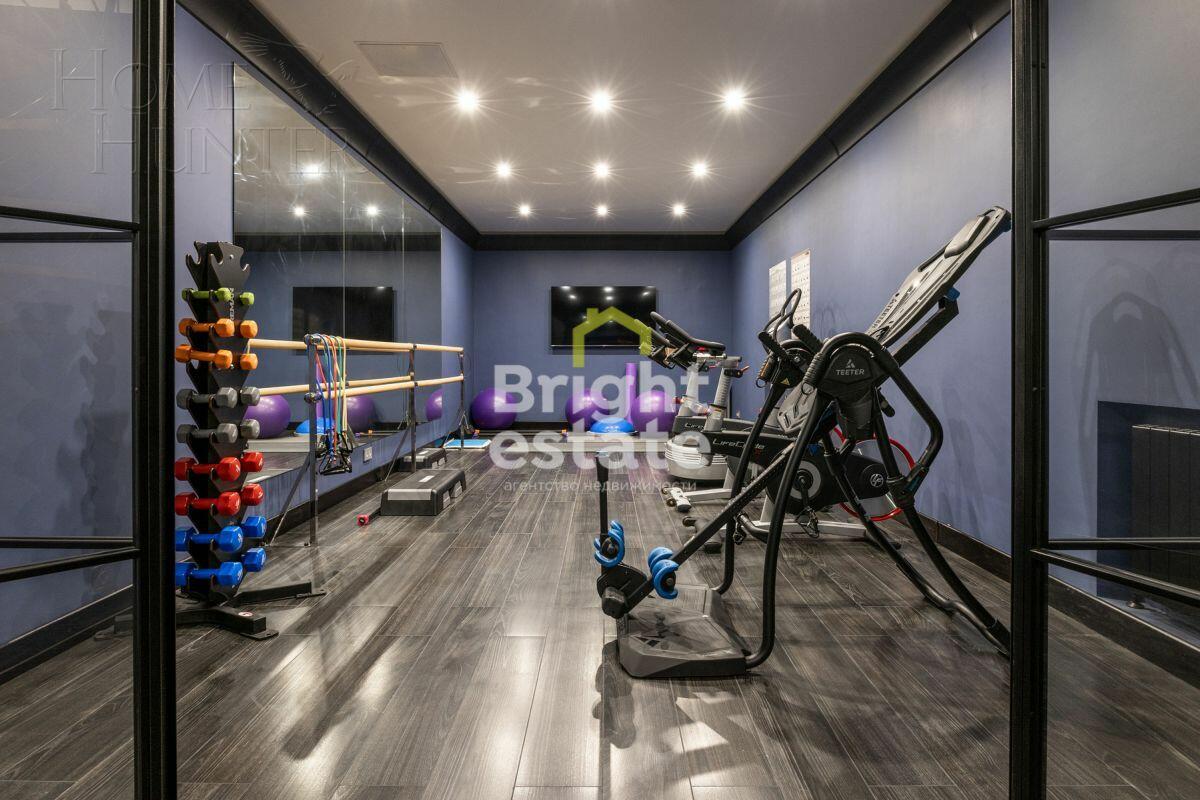2-этажный коттедж 1 800 м² с отделкой