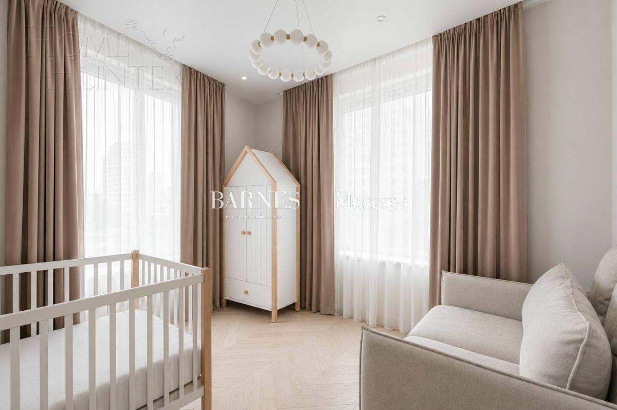4-КОМН. КВАРТИРА С ОТДЕЛКОЙ 137.4 М² НА 2 ЭТАЖЕ