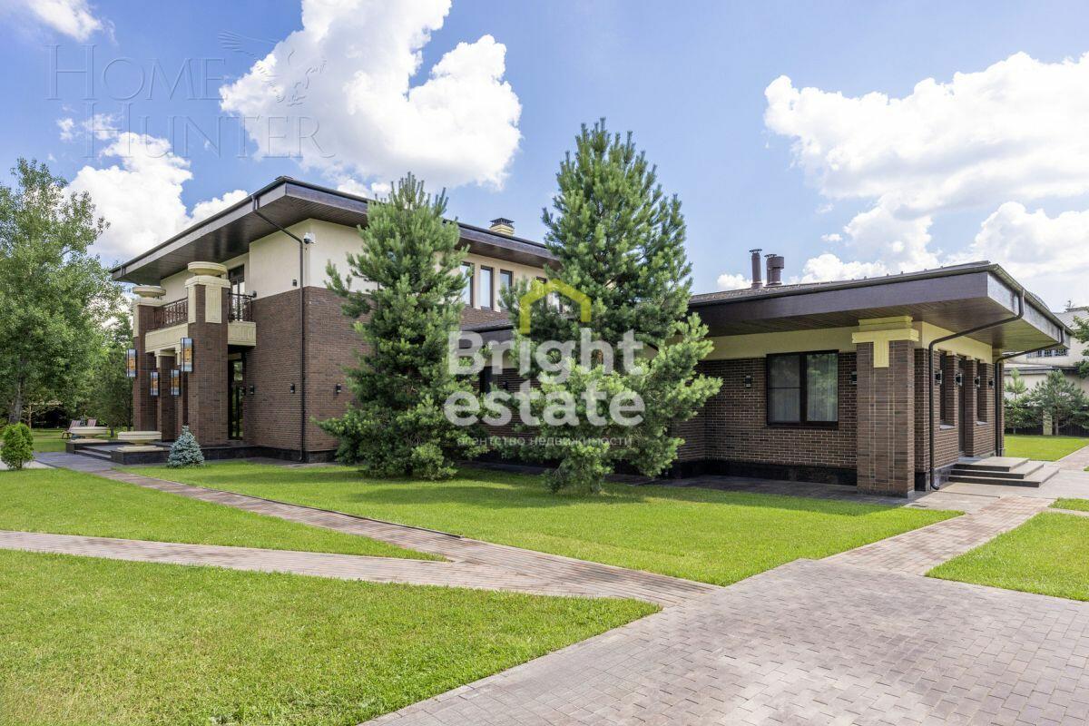 2-этажный коттедж 1 800 м² с отделкой