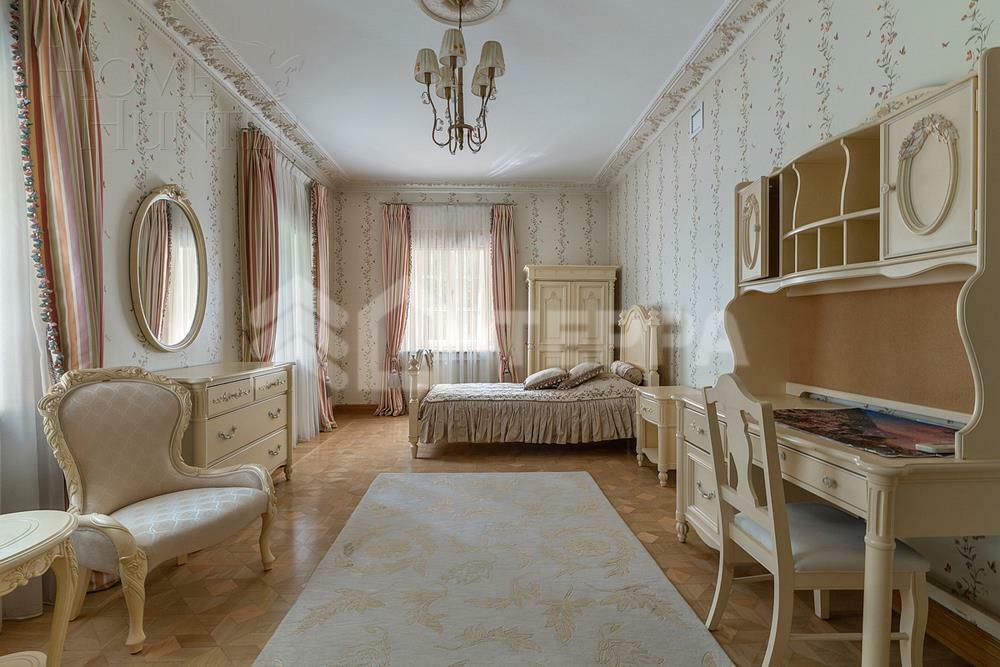 КОТТЕДЖ 1 800 м² с отделкой