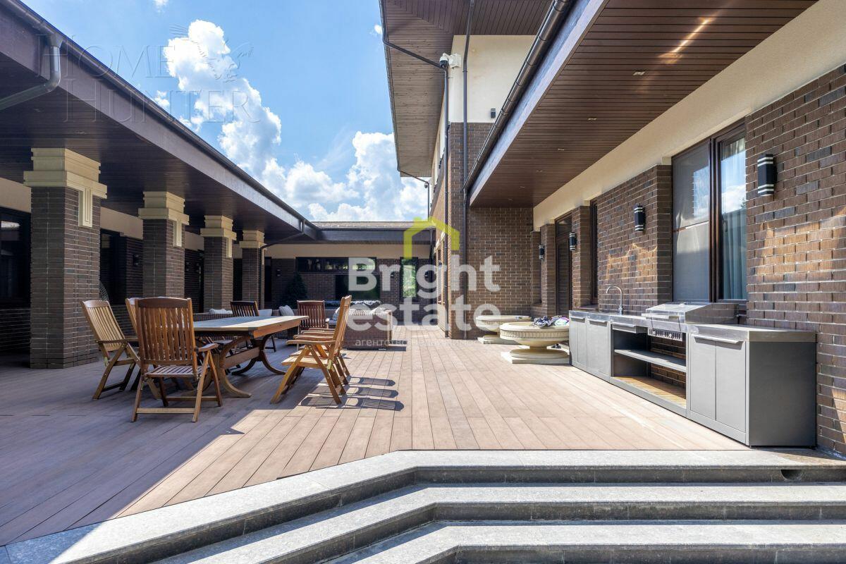 2-этажный коттедж 1 800 м² с отделкой