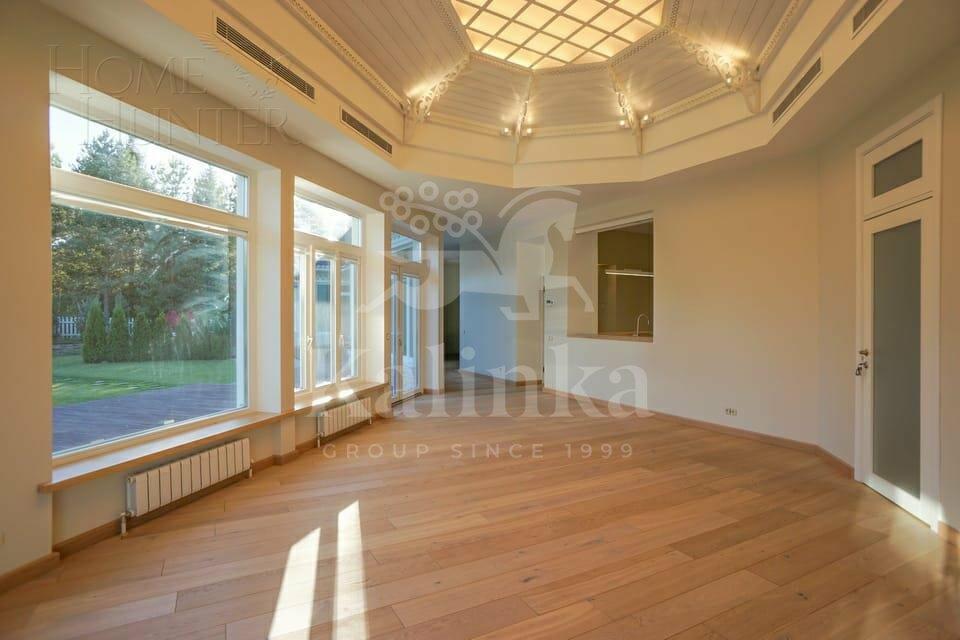 2-этажный коттедж 680 м² с отделкой