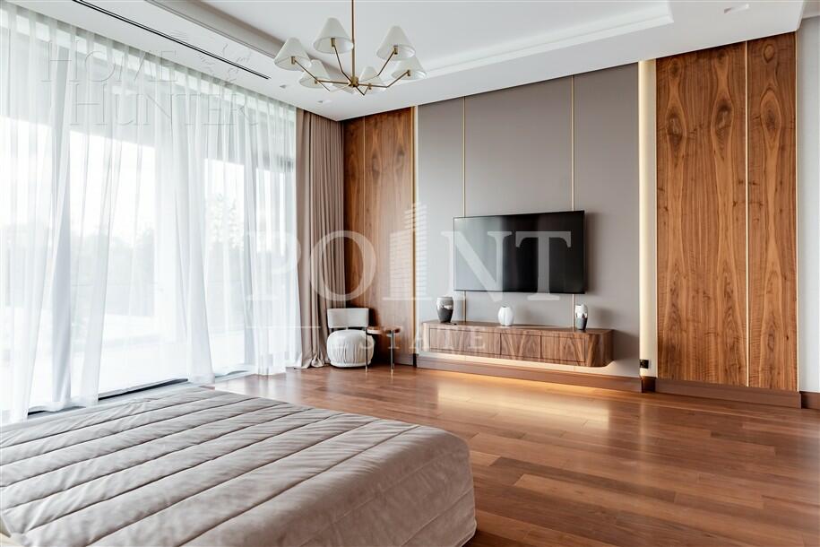 2-этажный коттедж 1 100 м² с отделкой