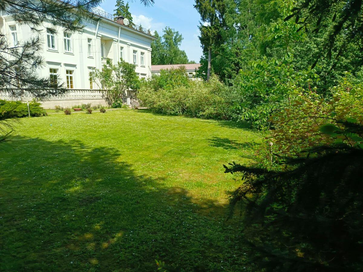 2-этажный коттедж 2 000 м² с отделкой