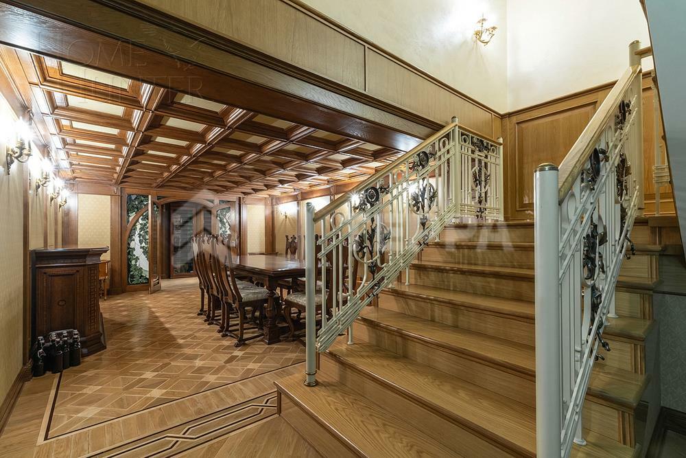КОТТЕДЖ 1 800 м² с отделкой