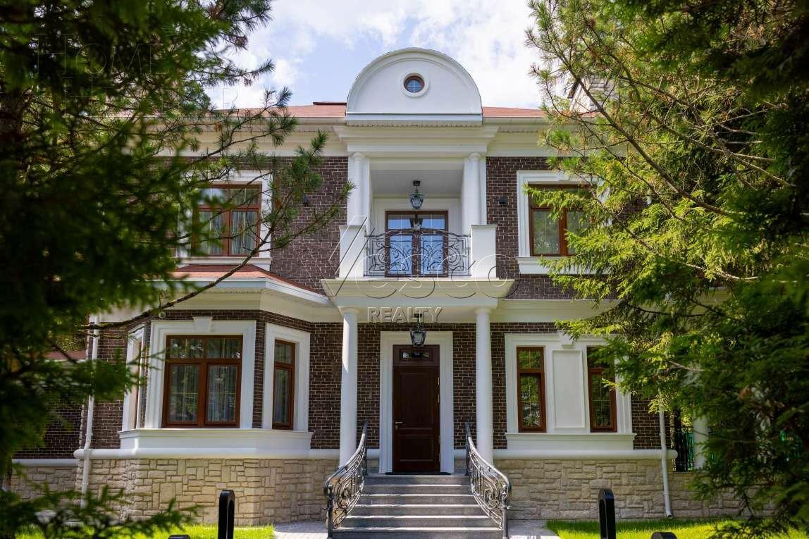 2-этажный коттедж 357 м² с отделкой