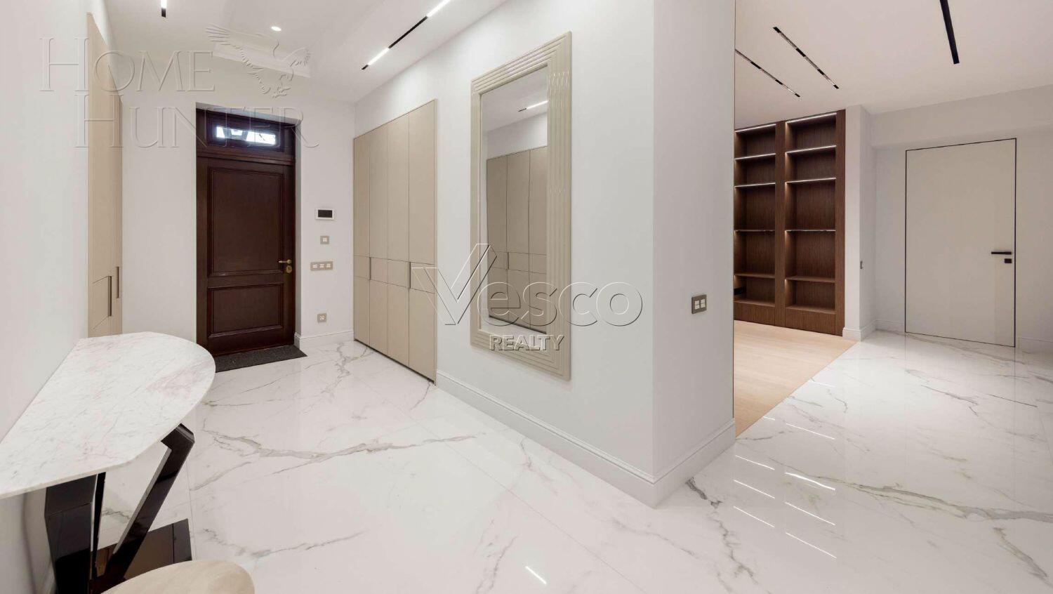 2-этажный коттедж 357 м² с отделкой