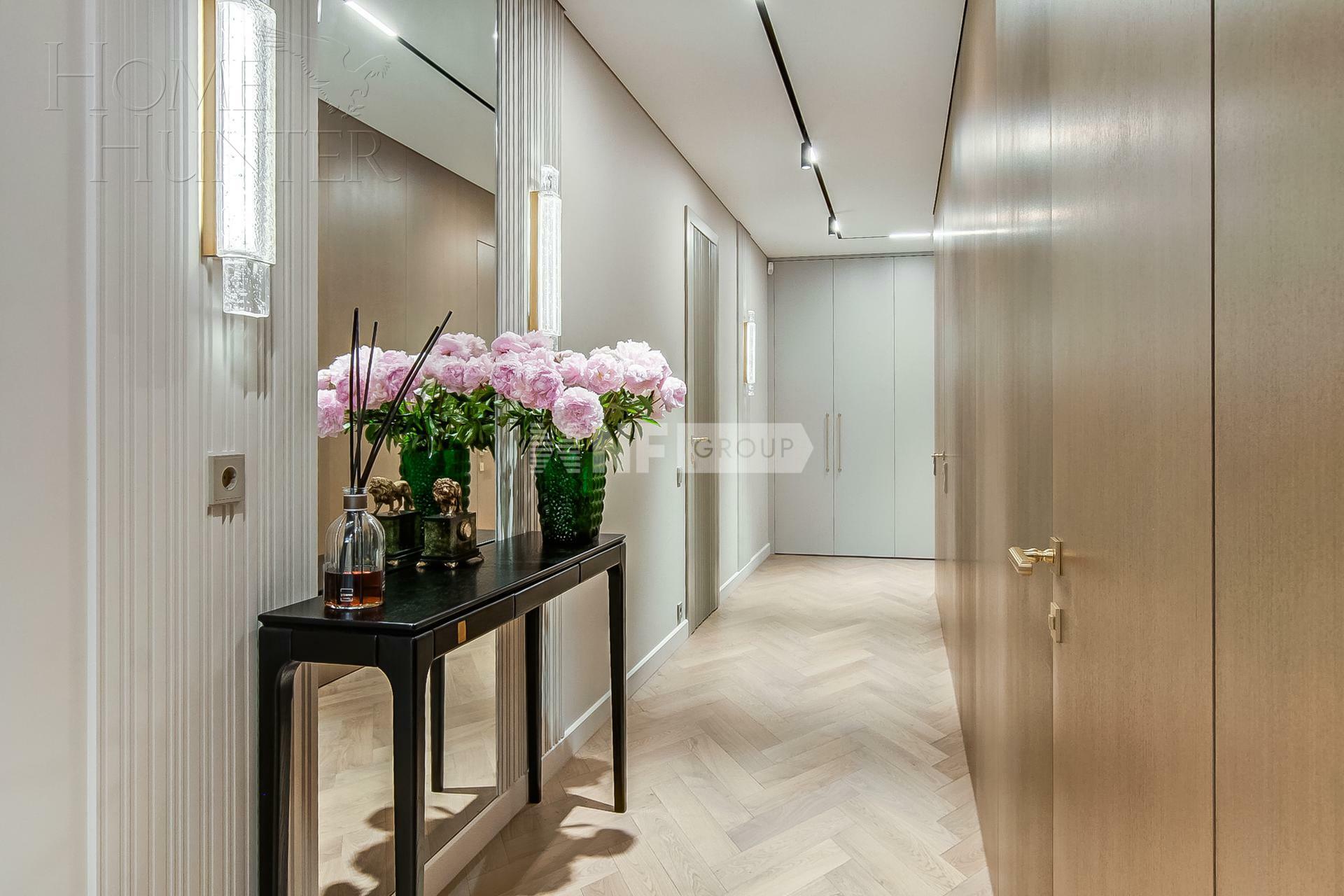 5-КОМН. КВАРТИРА С ОТДЕЛКОЙ 224.3 М² НА 3 ЭТАЖЕ