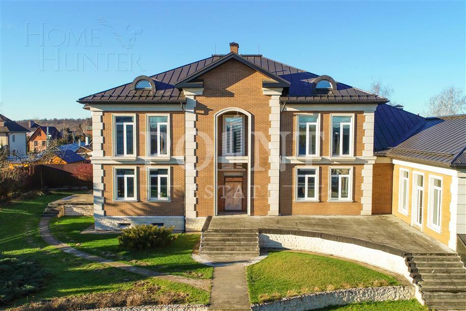 2-этажный коттедж 1 200 м² без отделки
