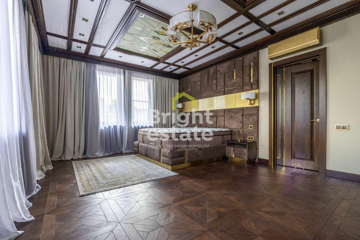 2-этажный коттедж 1 800 м² с отделкой