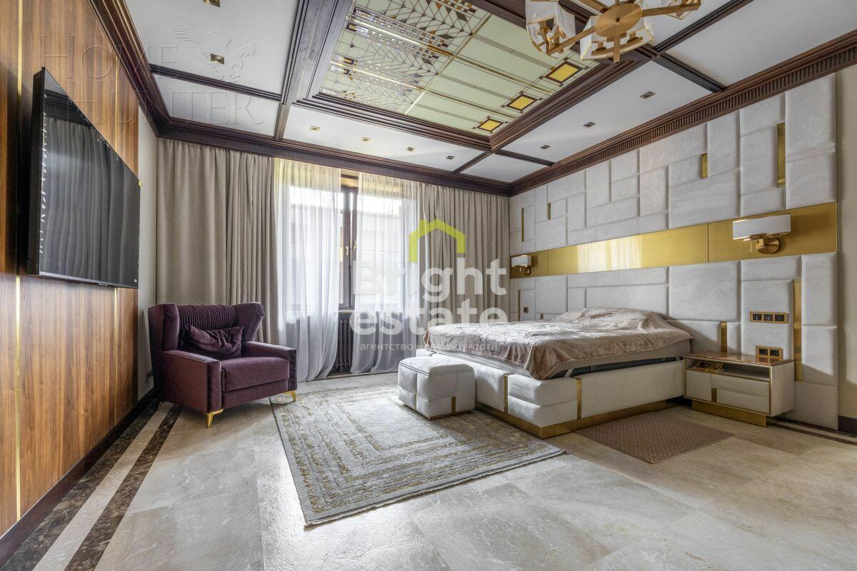 2-этажный коттедж 1 800 м² с отделкой