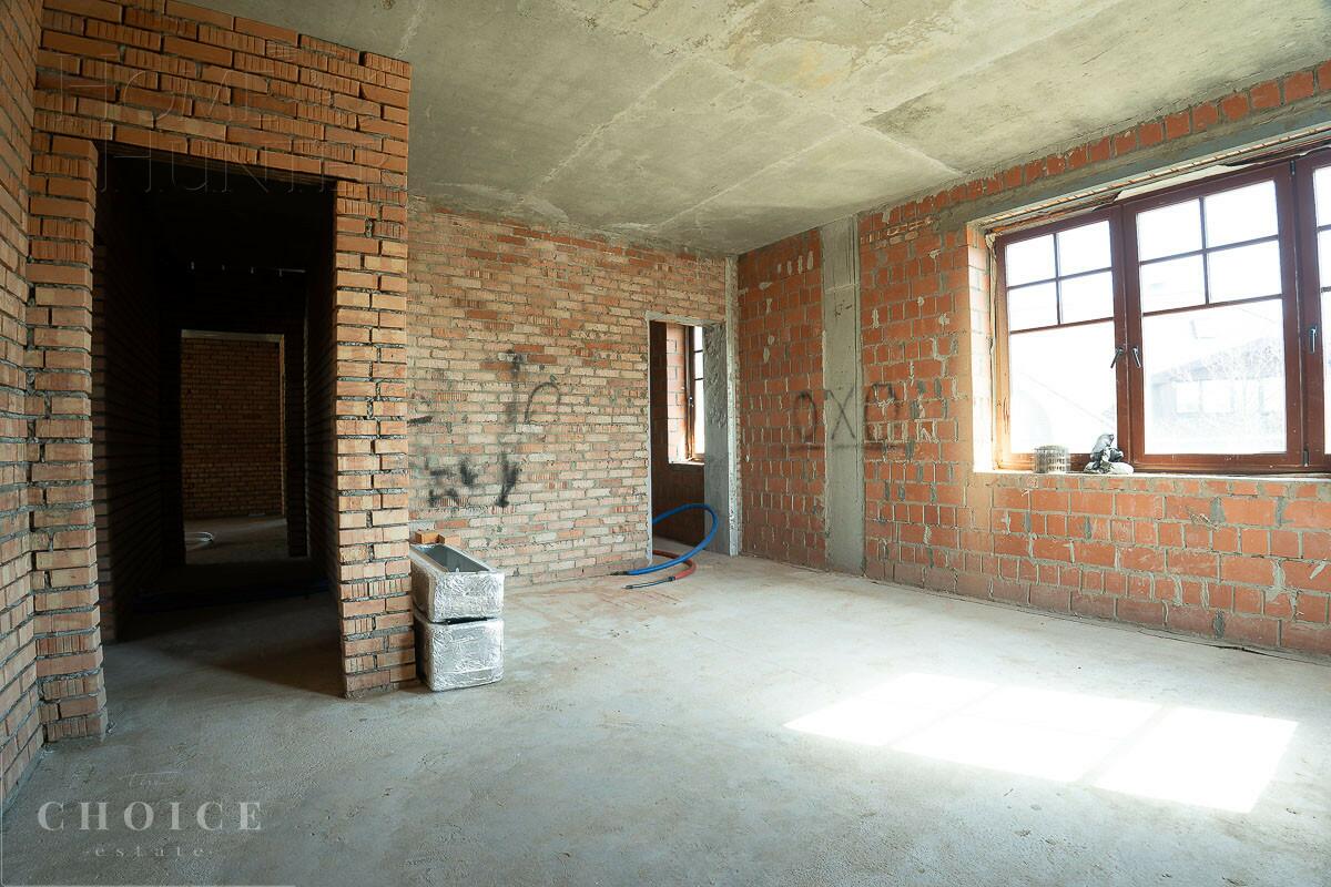 2-этажный коттедж 640 м² без отделки