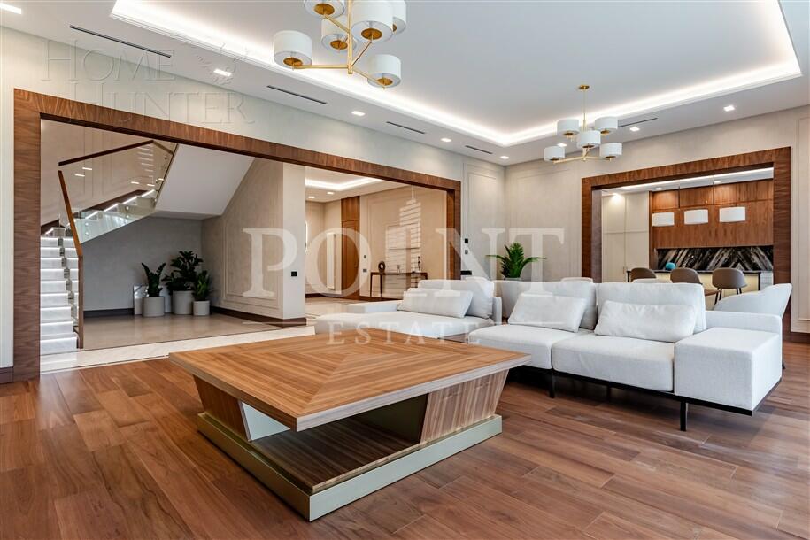 2-этажный коттедж 1 100 м² с отделкой