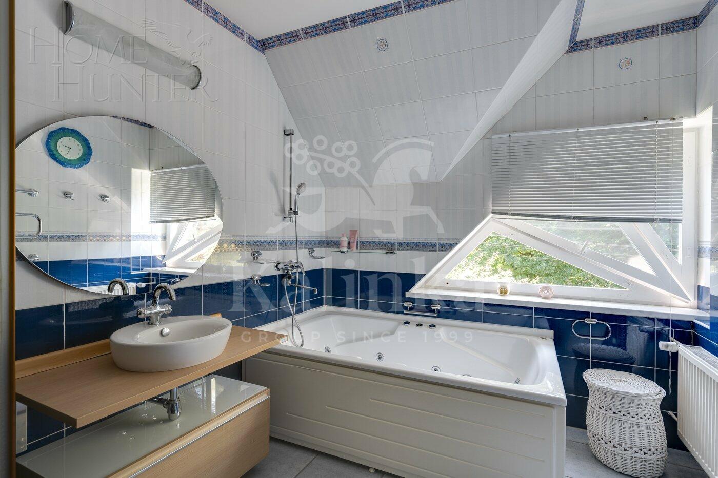 2-этажный коттедж 310 м² с отделкой