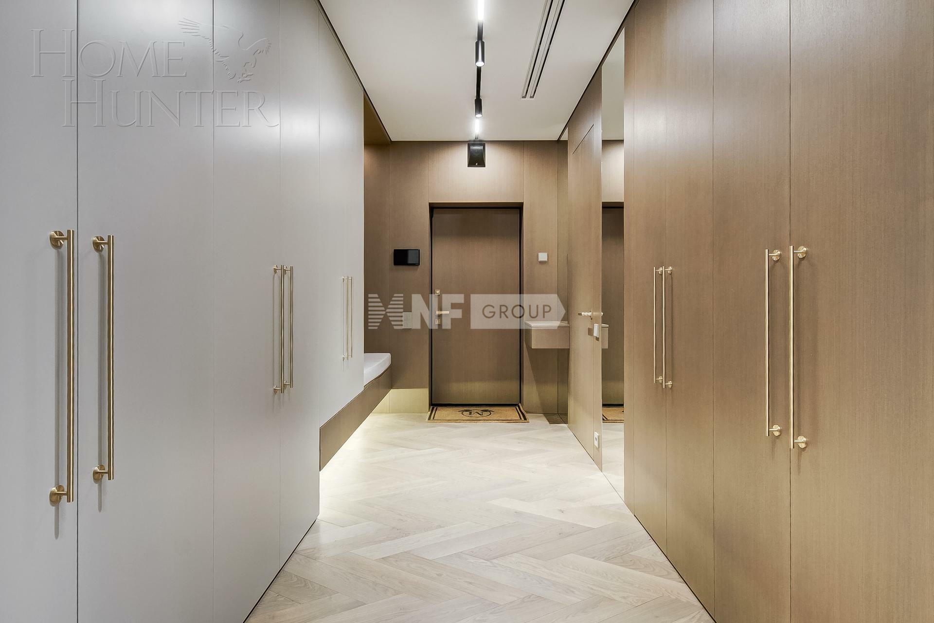5-КОМН. КВАРТИРА С ОТДЕЛКОЙ 224.3 М² НА 3 ЭТАЖЕ