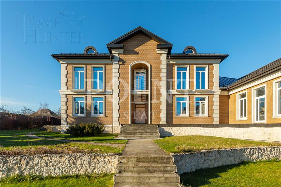 2-этажный коттедж 1 200 м² без отделки