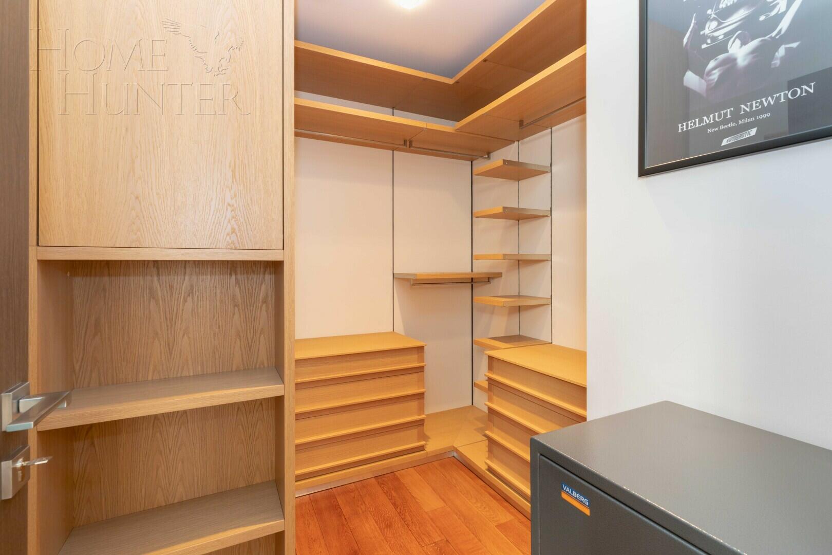 3-КОМН. КВАРТИРА С ОТДЕЛКОЙ 125 М² НА 4 ЭТАЖЕ