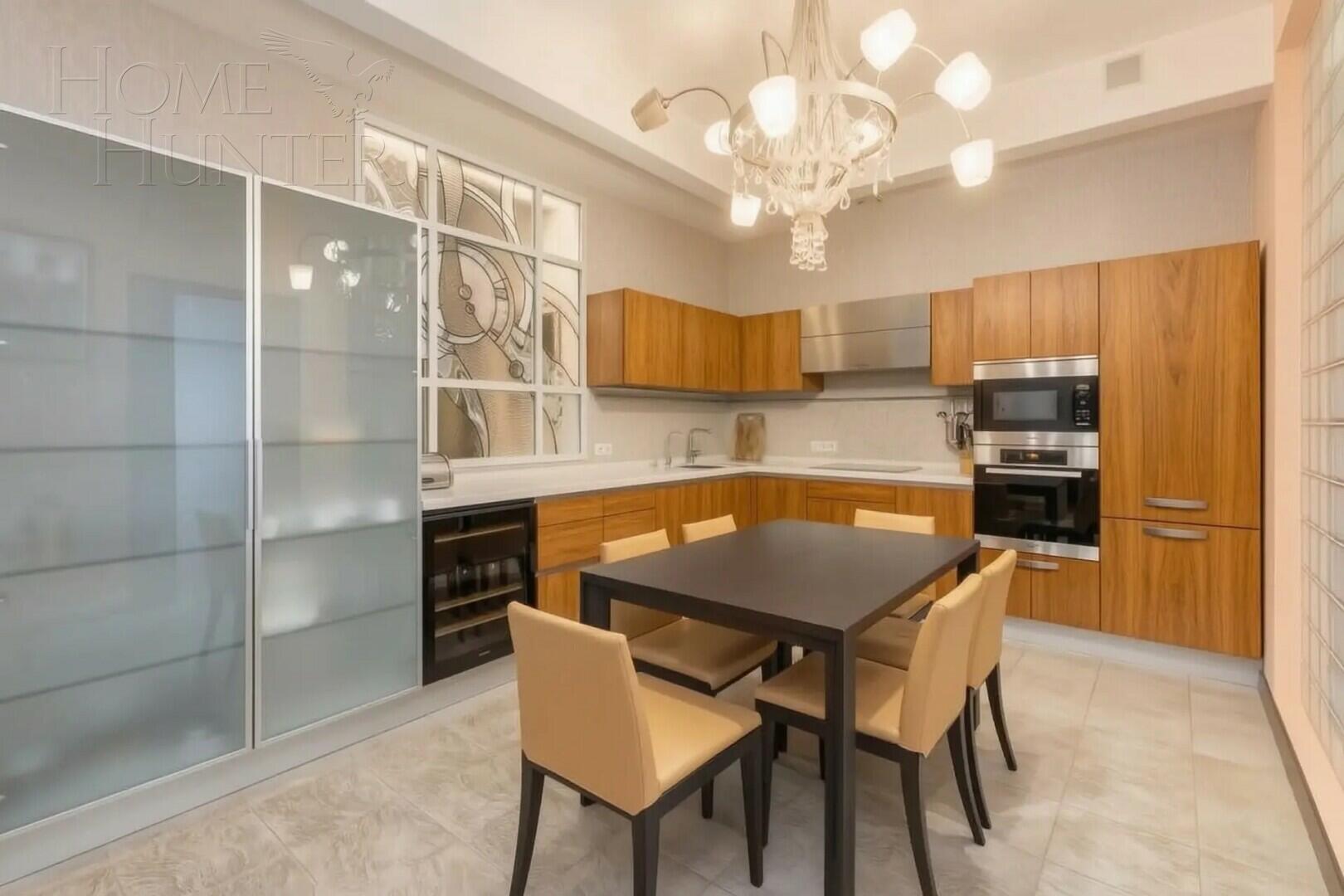 3-КОМН. КВАРТИРА С ОТДЕЛКОЙ 125 М² НА 4 ЭТАЖЕ