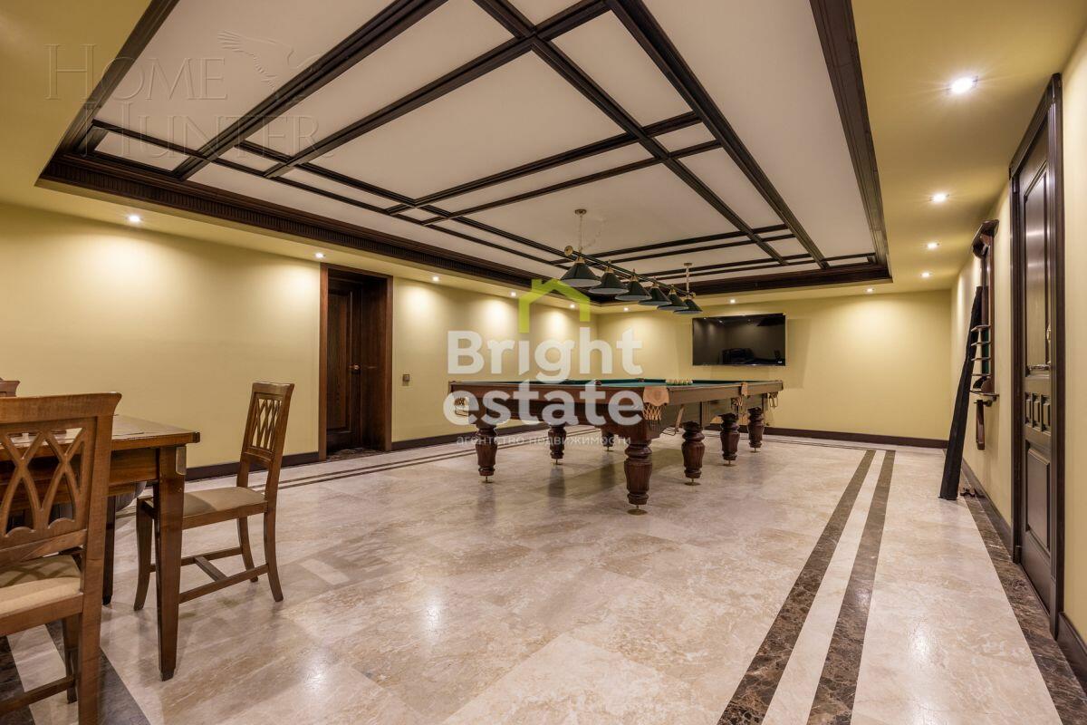 2-этажный коттедж 1 800 м² с отделкой