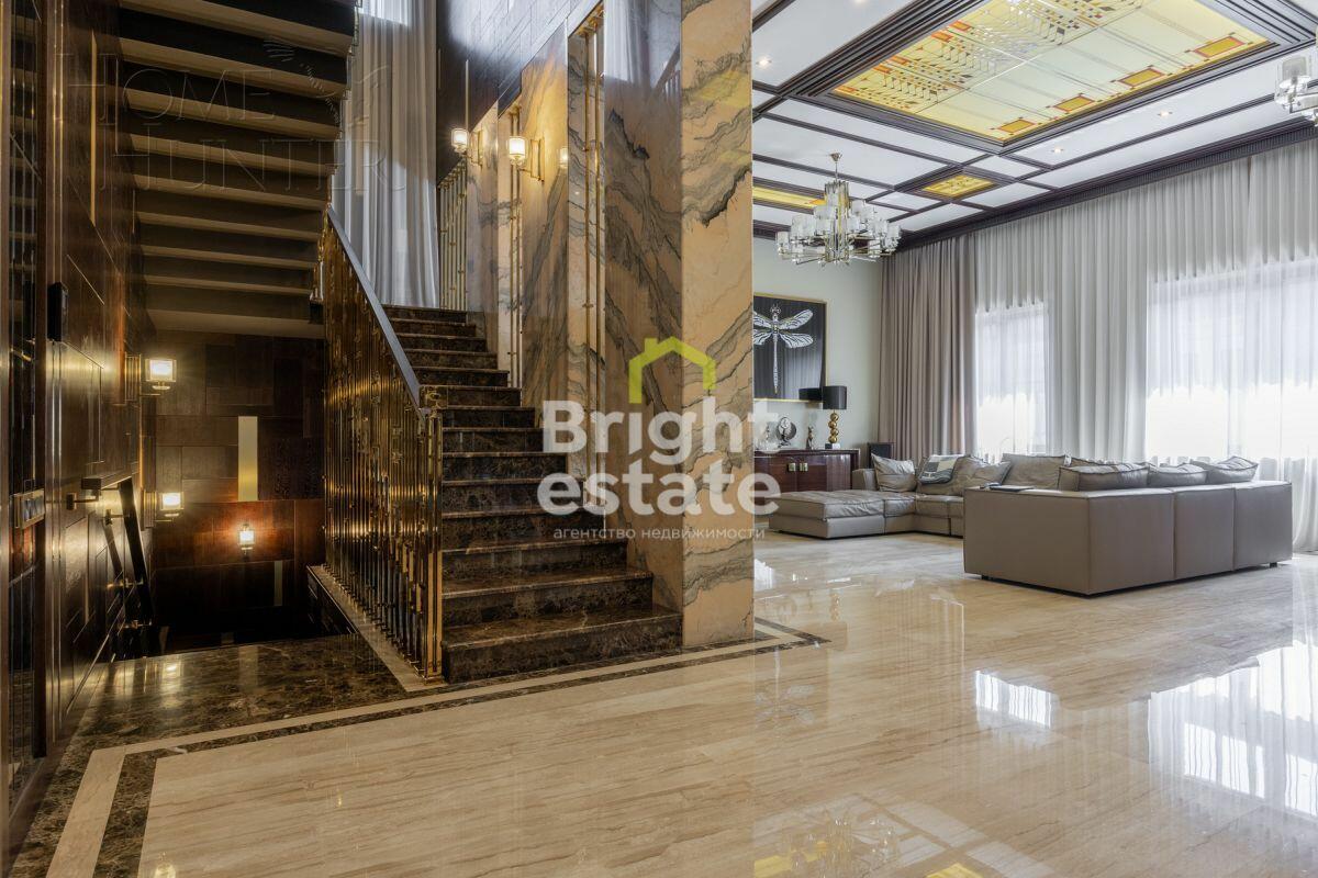 2-этажный коттедж 1 800 м² с отделкой