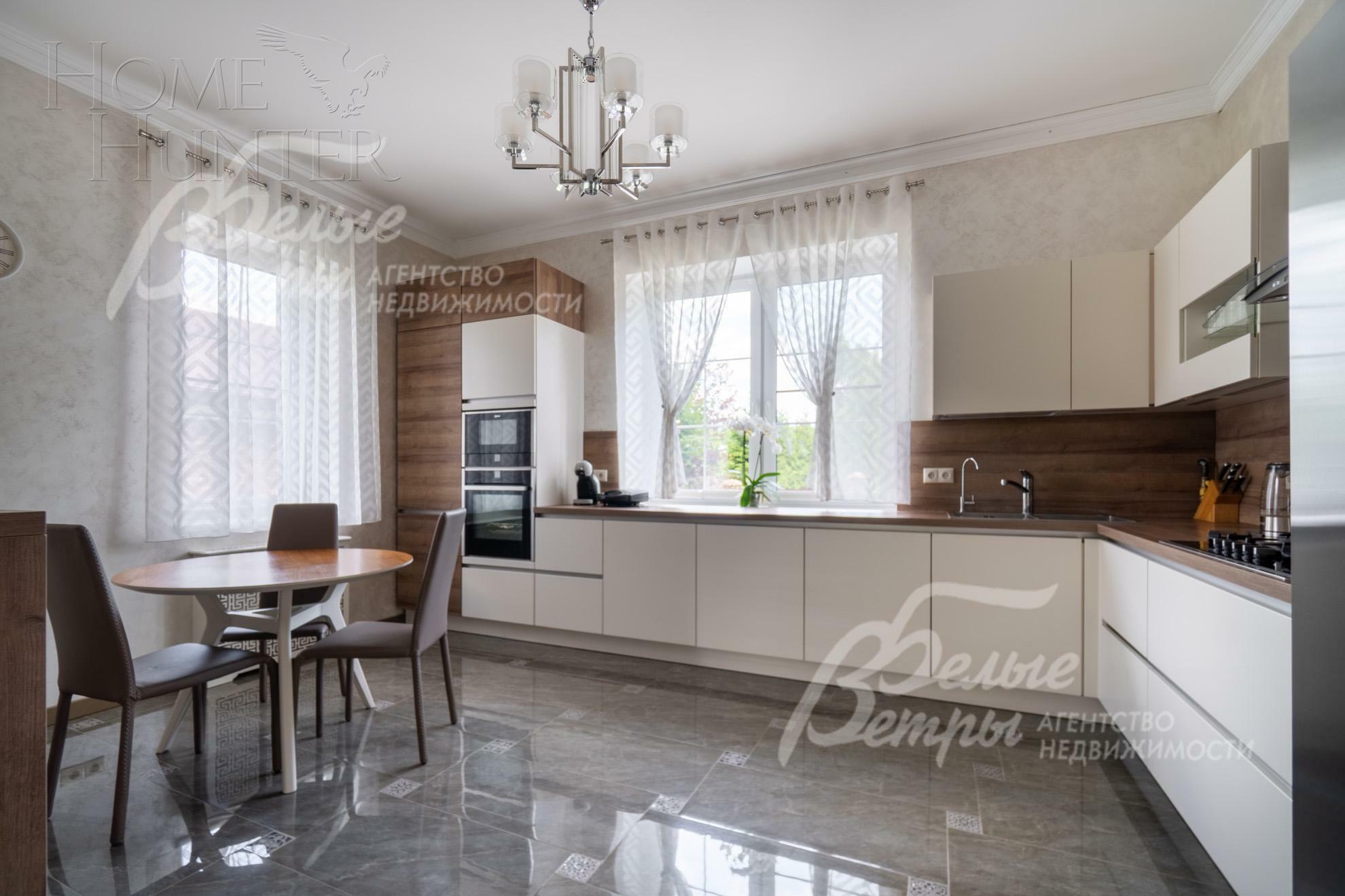 2-этажный коттедж 700 м² с отделкой