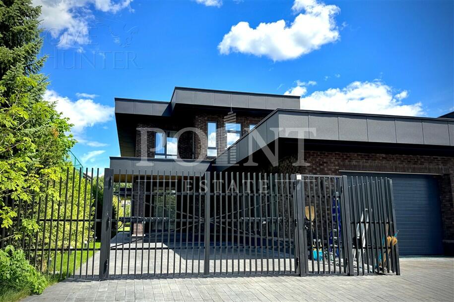 2-этажный коттедж 340 м² с отделкой