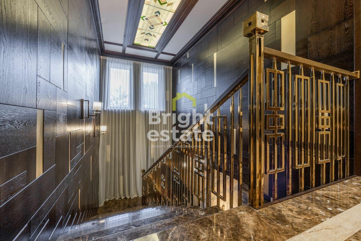 2-этажный коттедж 1 800 м² с отделкой