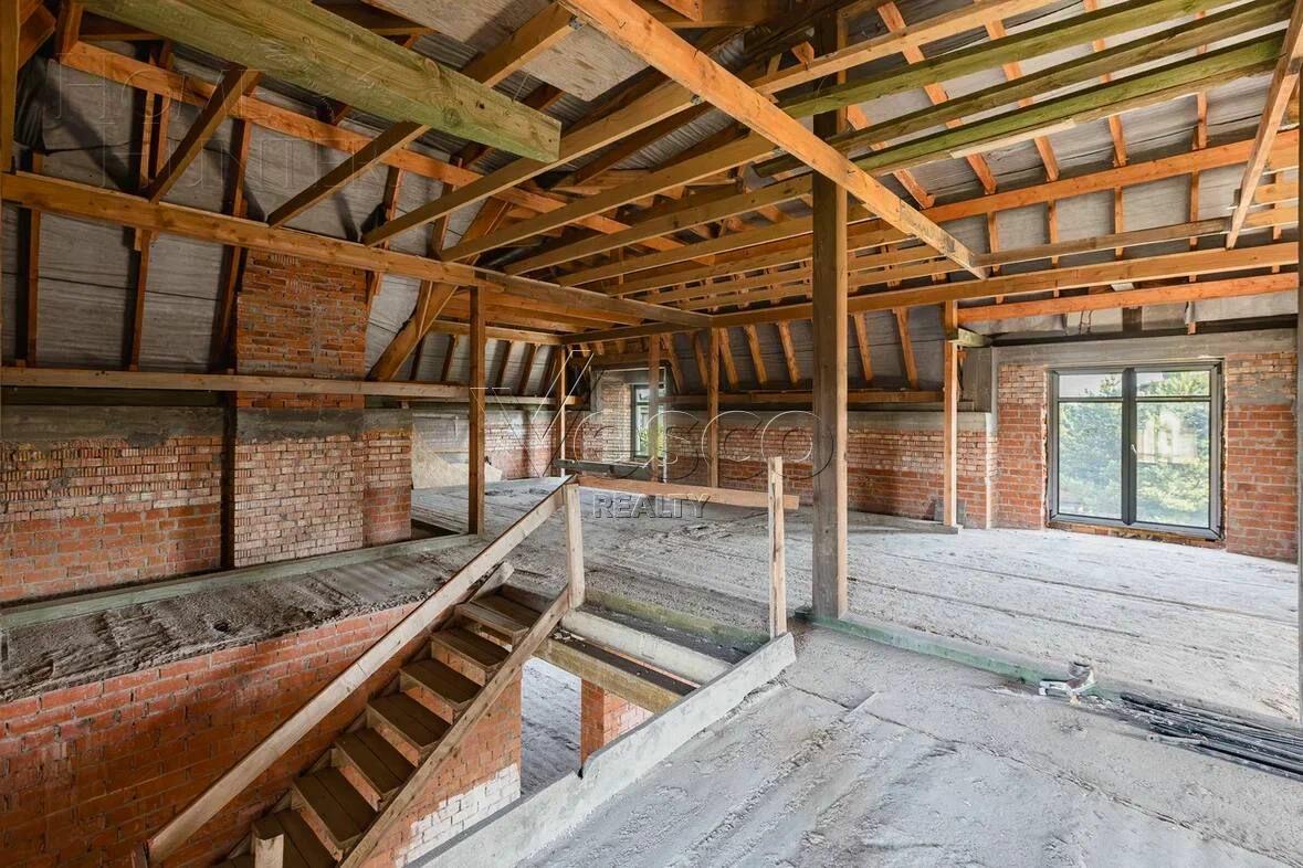 2-этажный коттедж 520 м² без отделки