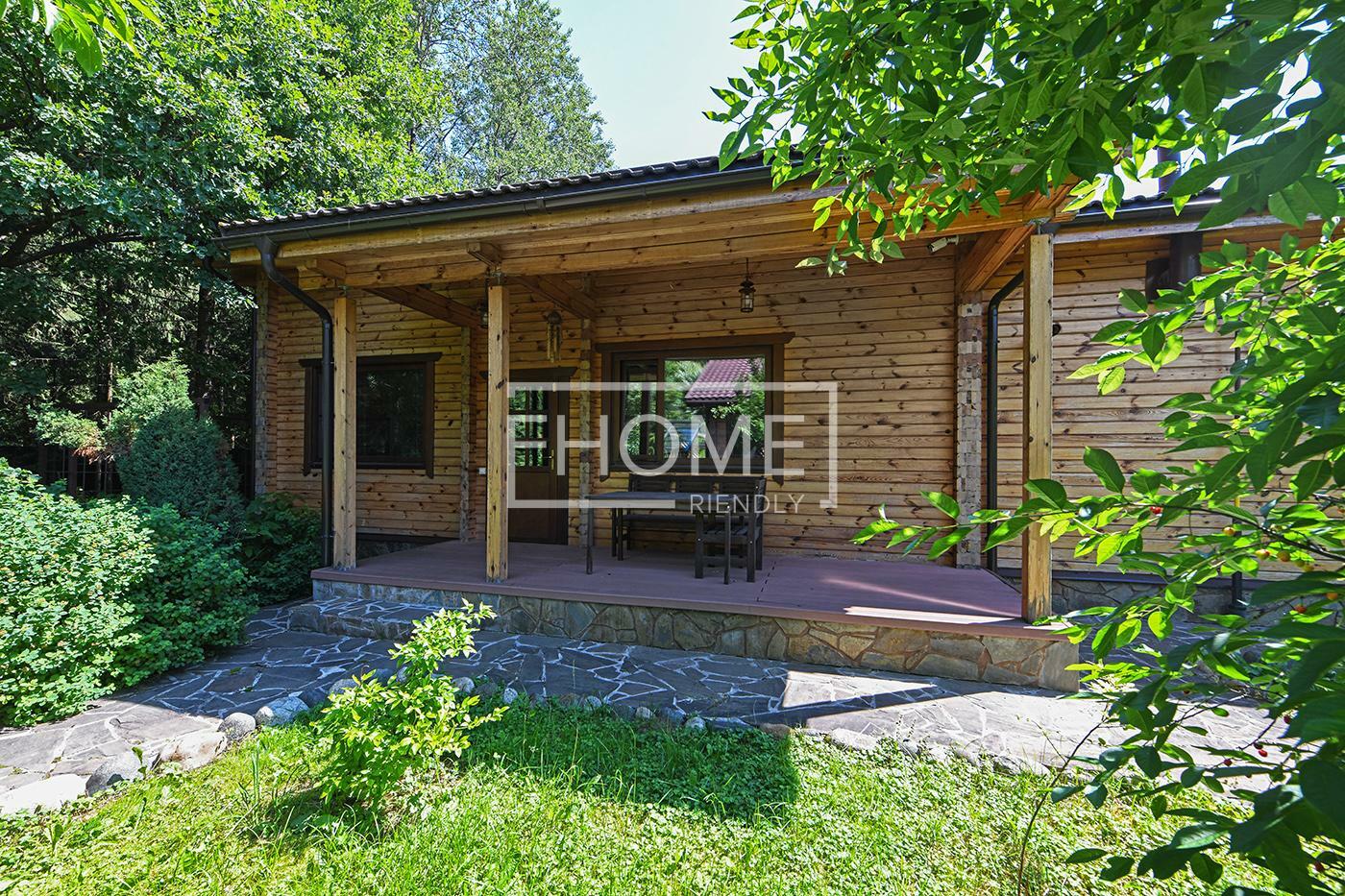 2-этажный коттедж 350 м² с отделкой