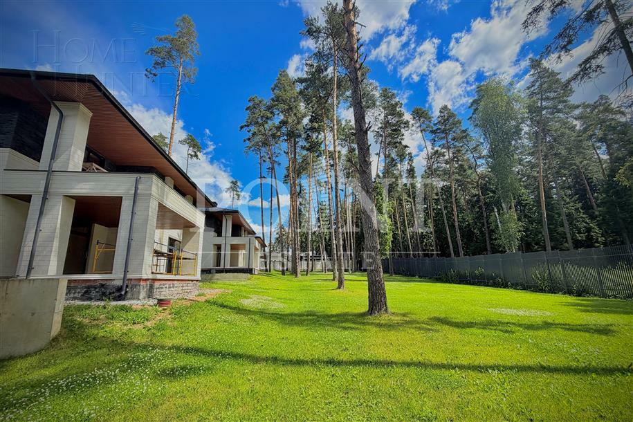 2-этажный коттедж 460 м² без отделки