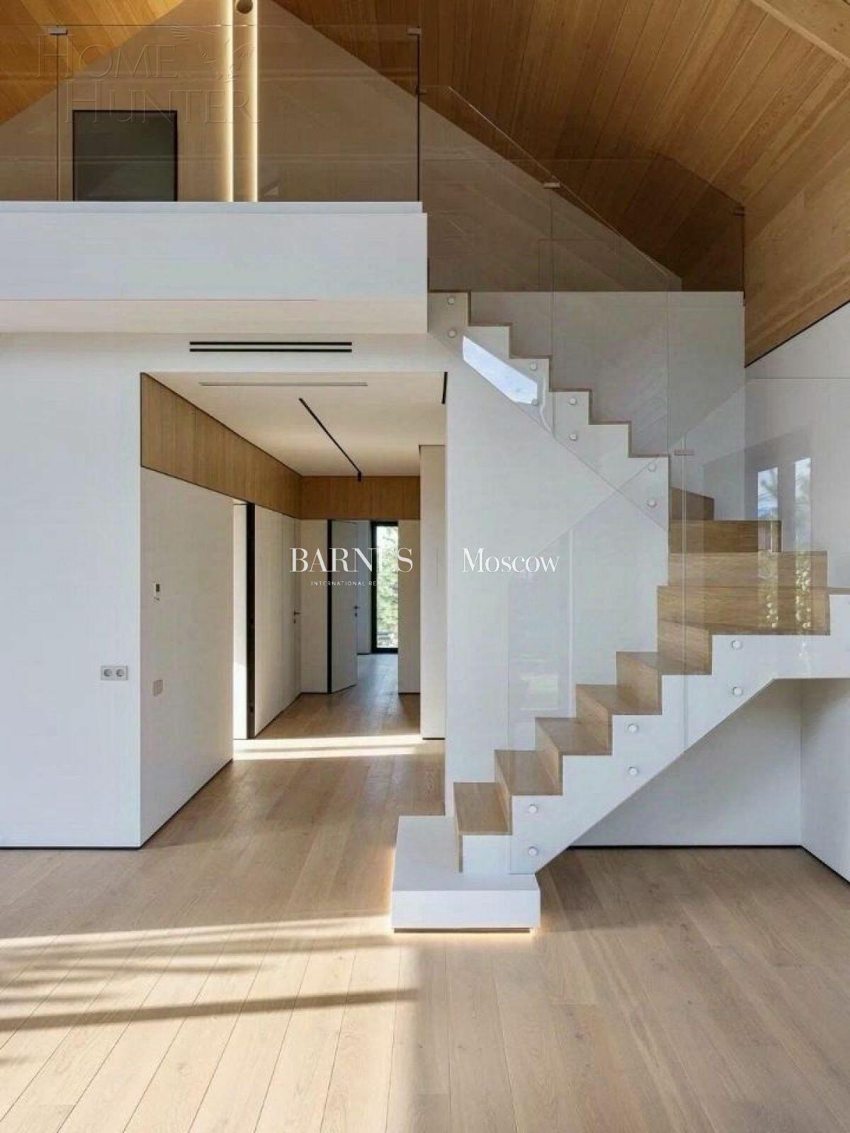2-этажный коттедж 290 м² с отделкой