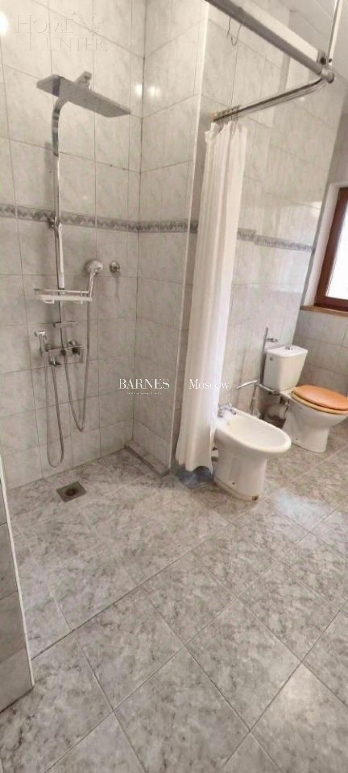 2-этажный коттедж 370 м² с отделкой