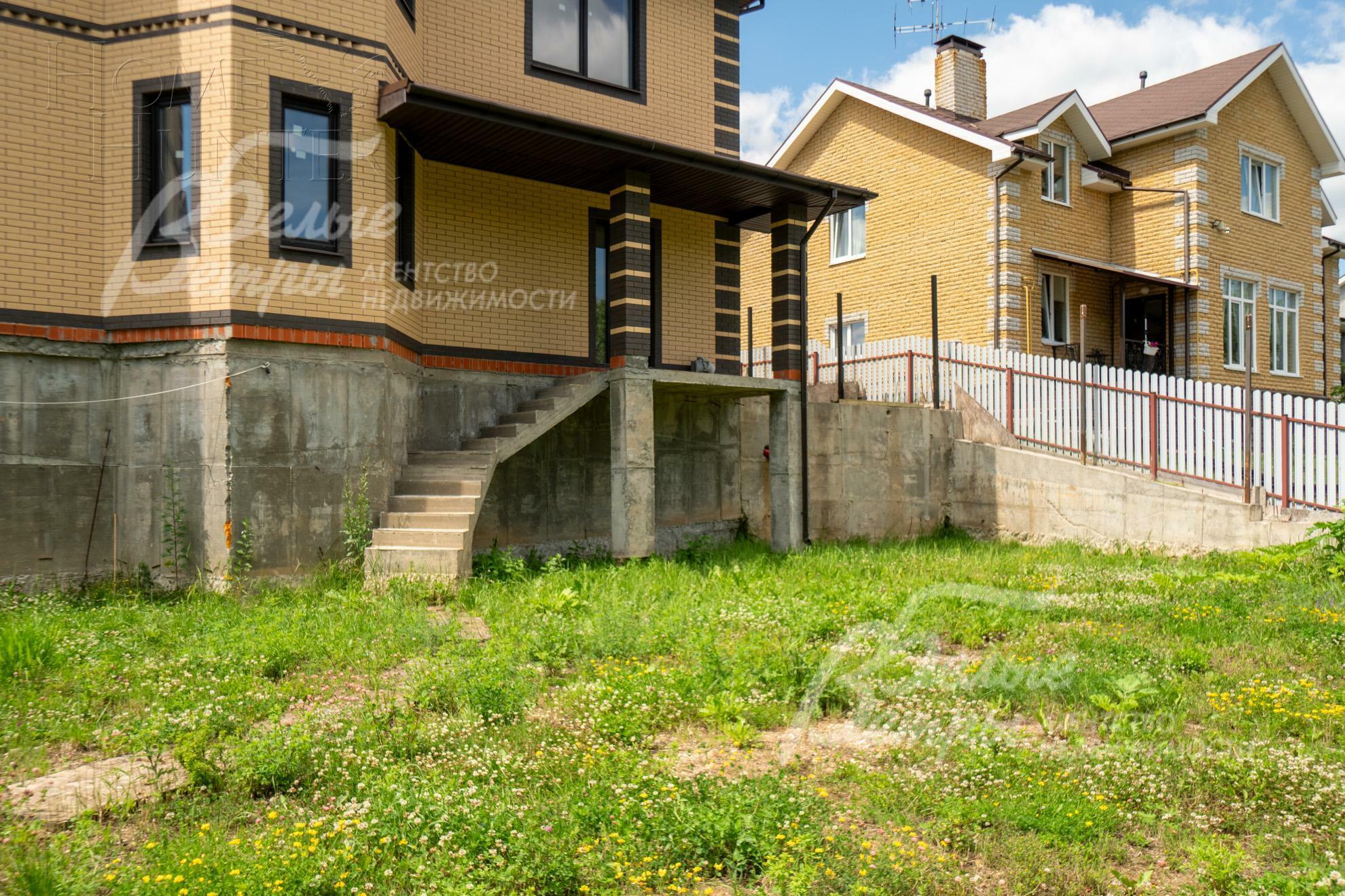 2-этажный коттедж 315.4 м² без отделки