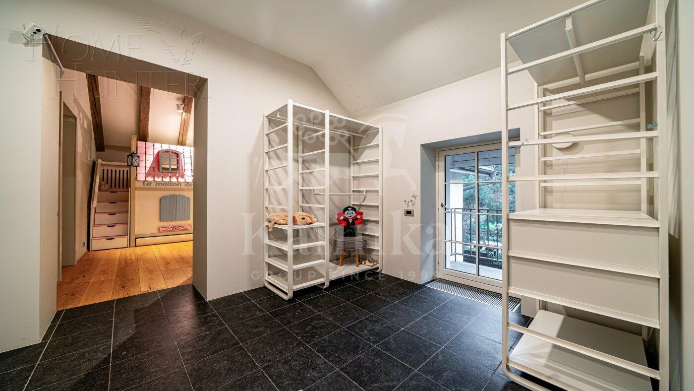 2-этажный коттедж 450 м² с отделкой