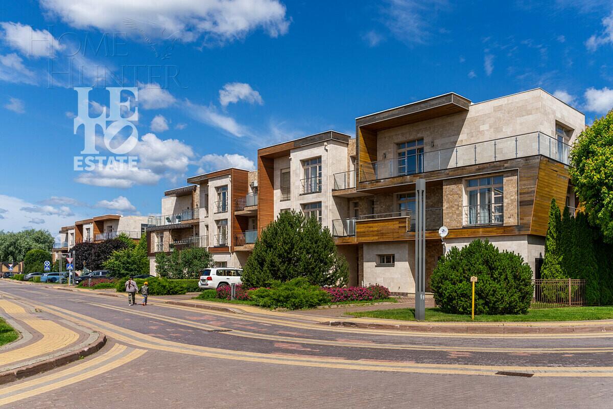 3-этажный таунхаус 264.6 м² с отделкой
