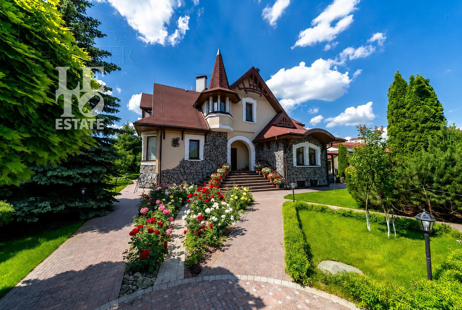 2-этажный коттедж 734.2 м² с отделкой