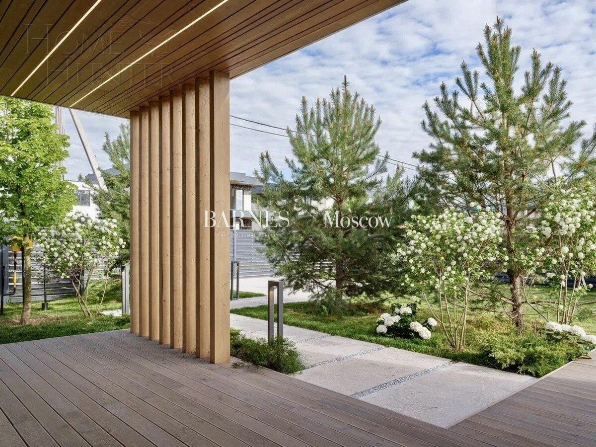 2-этажный коттедж 290 м² с отделкой