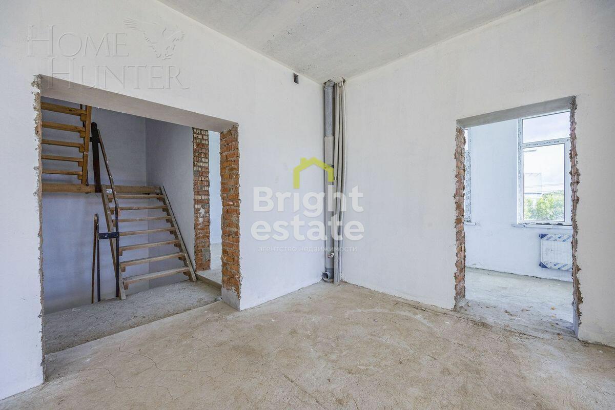 3-этажный таунхаус 345 м² без отделки