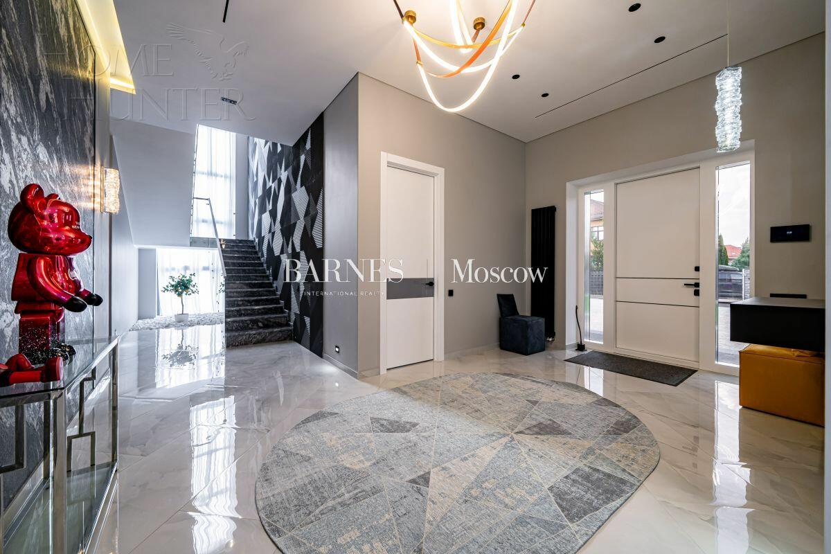 2-этажный коттедж 517 м² с отделкой