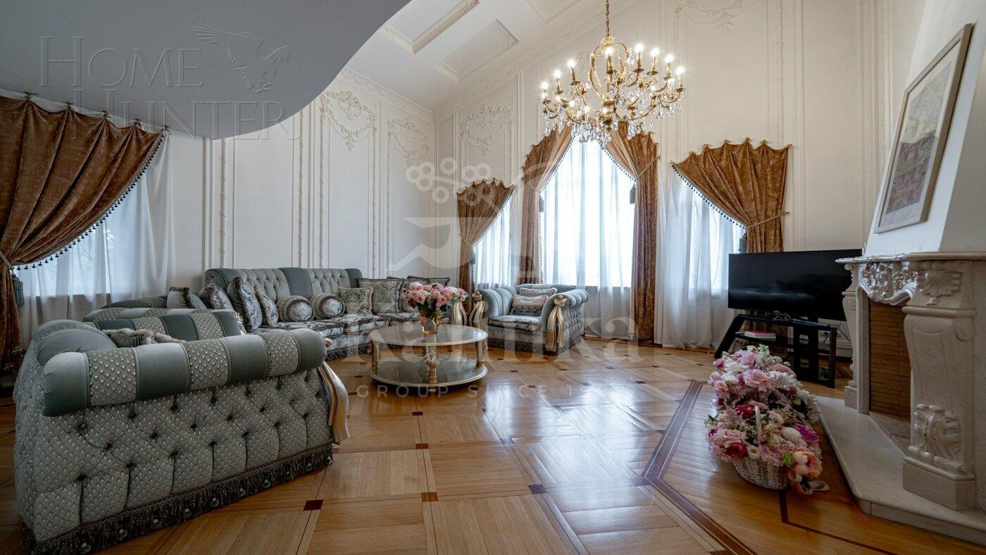 2-этажный коттедж 750 м² с отделкой
