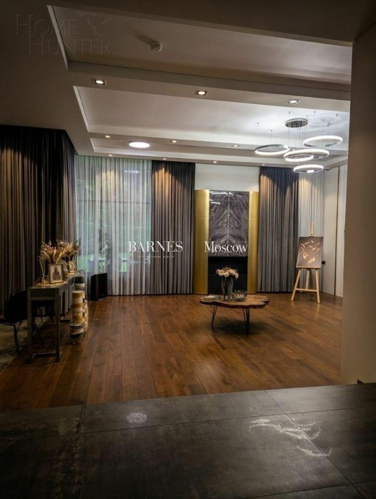 2-этажный таунхаус 400 м² с отделкой