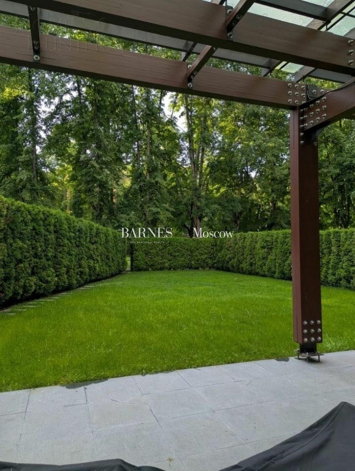 2-этажный таунхаус 400 м² с отделкой