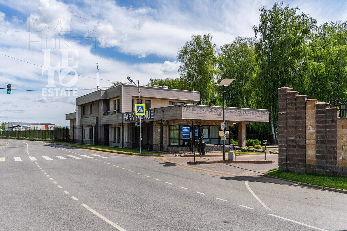 3-этажный таунхаус 264.6 м² с отделкой