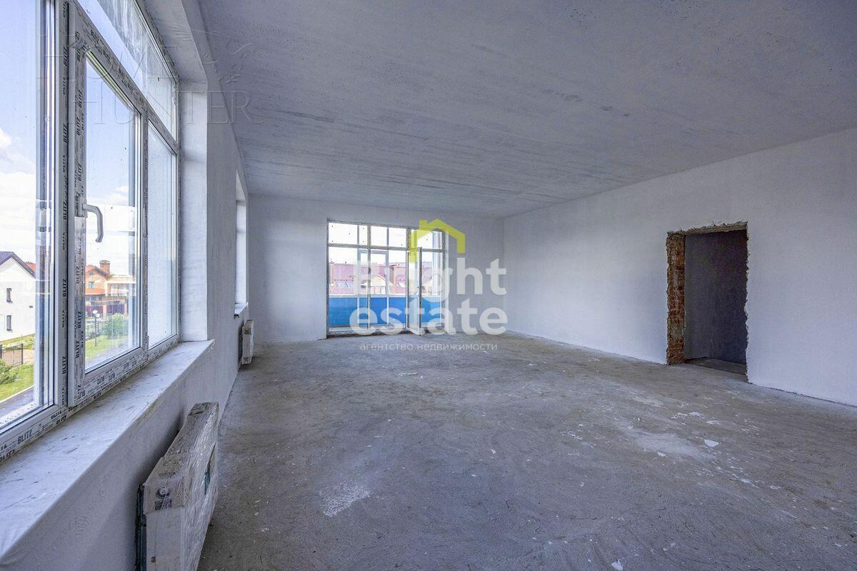 3-этажный таунхаус 345 м² без отделки