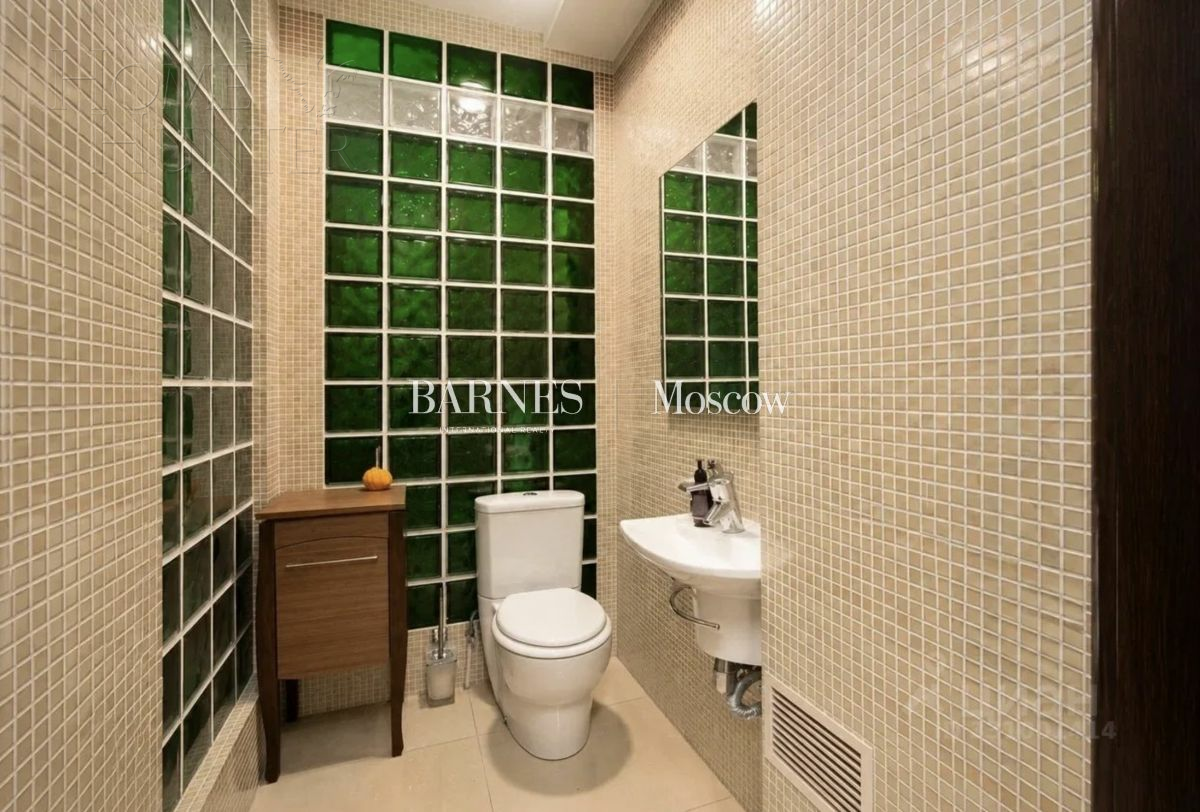 2-этажный коттедж 690 м² с отделкой