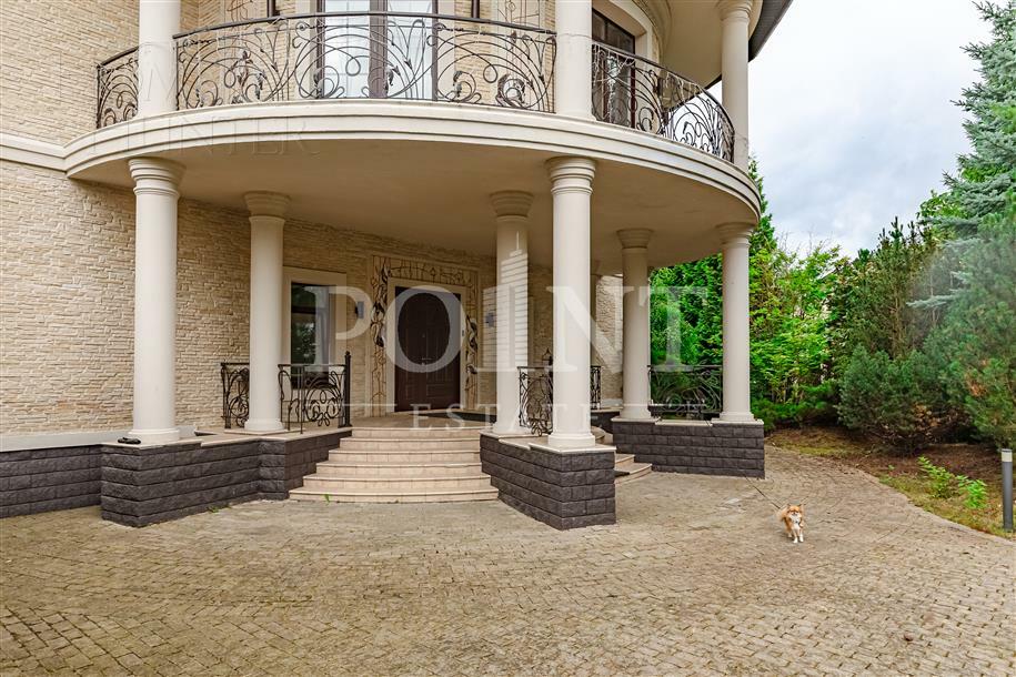 2-этажный коттедж 600 м² с отделкой