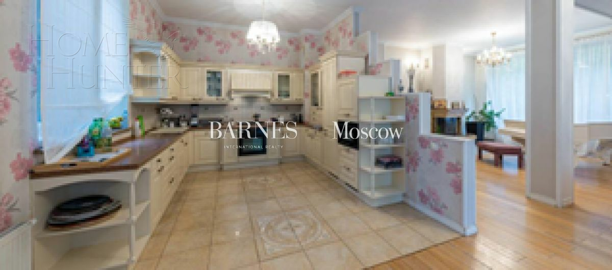 2-этажный коттедж 450 м² с отделкой