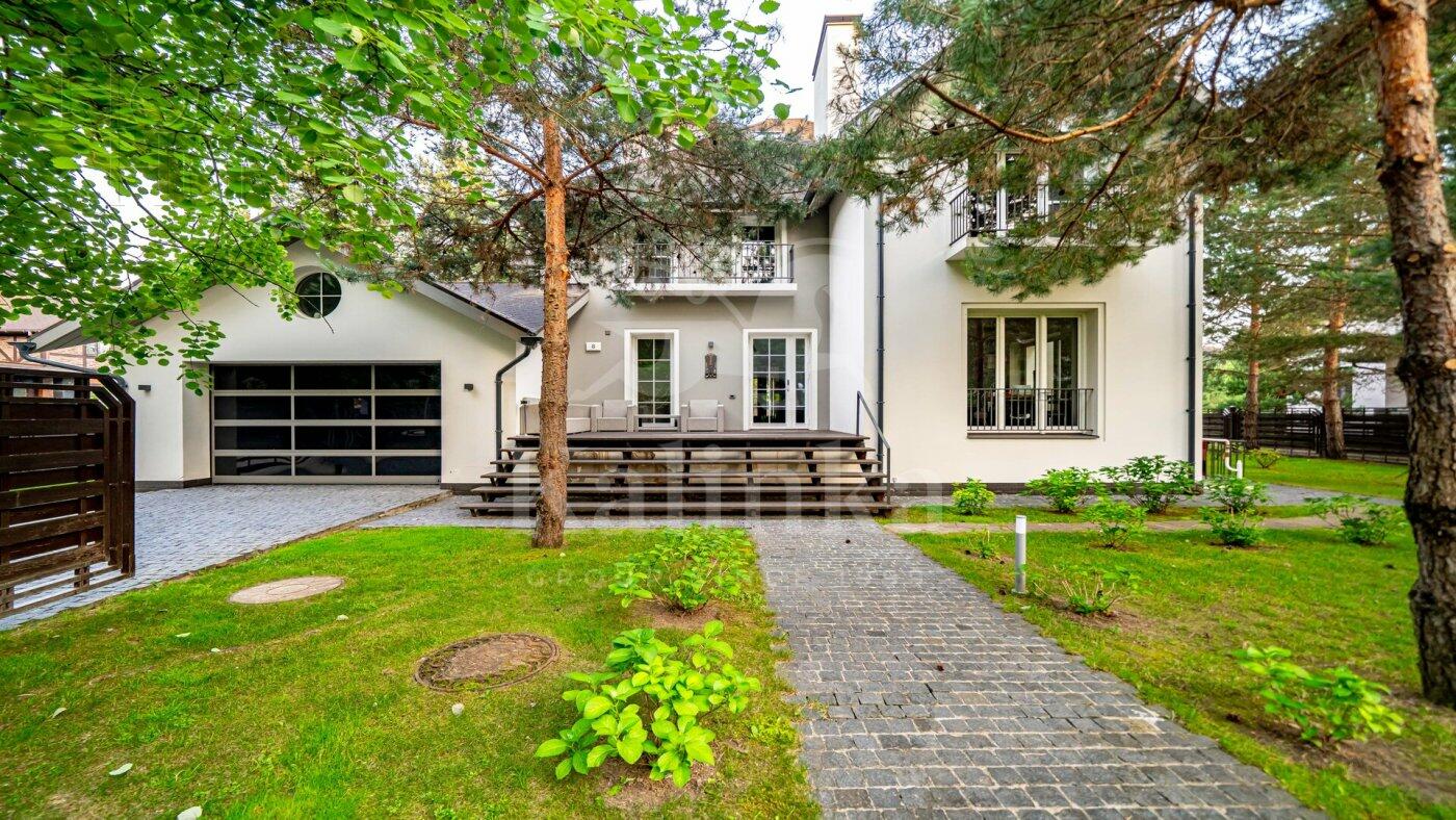 2-этажный коттедж 450 м² с отделкой