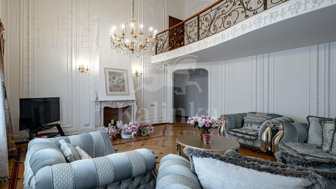 2-этажный коттедж 750 м² с отделкой