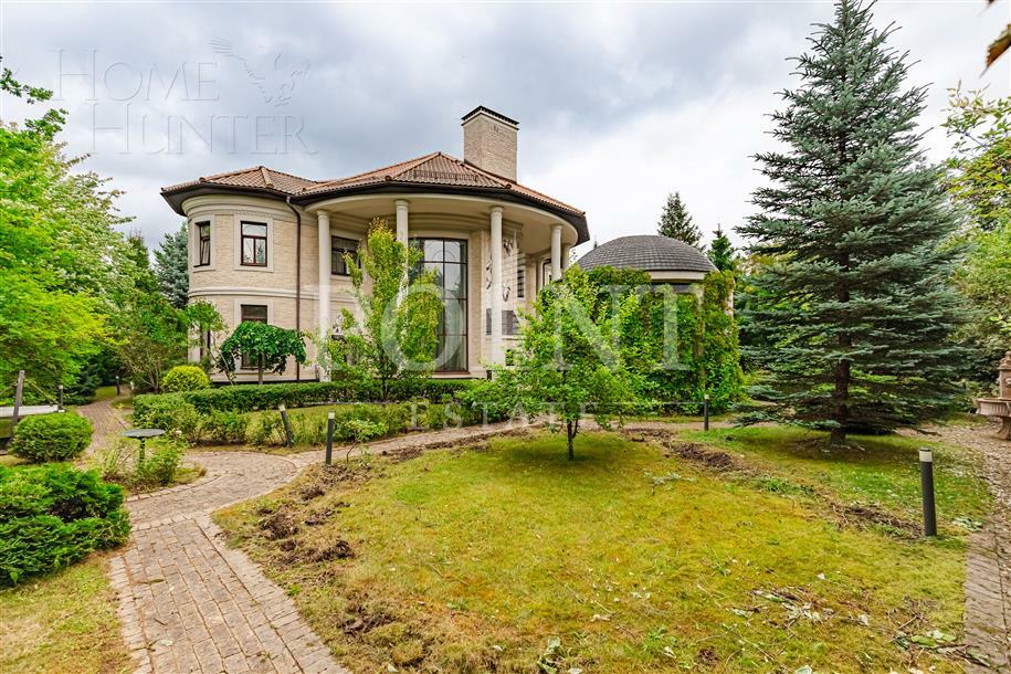 2-этажный коттедж 600 м² с отделкой